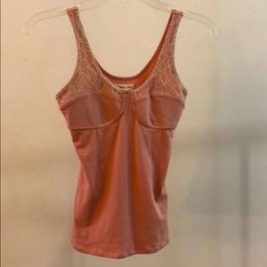 ⭐️ UO Mauve Lace Detail Tank Top